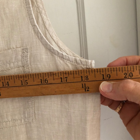 Linen Sleeveless Button-Front Blouse, New Condition - Picture 11 of 15